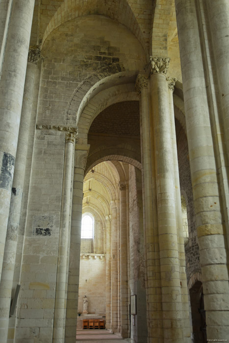 Onze-Lieve-Vrouwekerk (Cunault) Chnehutte-Trves-Cunault / FRANKRIJK 