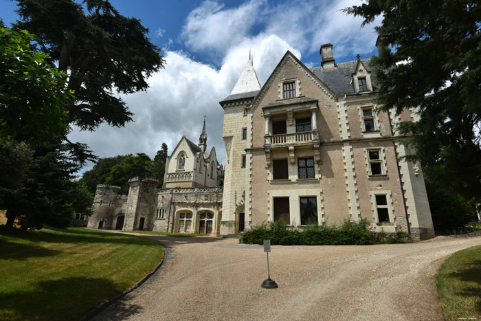 Cunault Castle Chnehutte-Trves-Cunault / FRANCE 