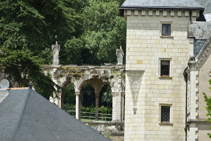 Cunault Castle Chnehutte-Trves-Cunault / FRANCE 