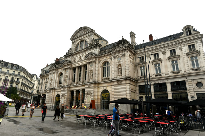Large Theatre Angers / FRANCE 