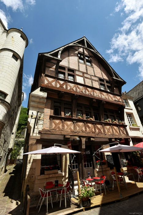 The Red House / la Maison Rouge Chinon / FRANCE 