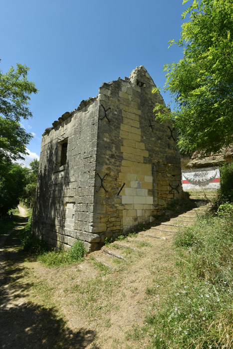 Ruine de Maison Chinon / FRANCE 