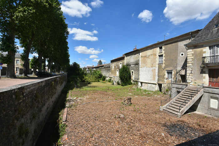 Enceinte de Ville Richelieu / FRANCE 