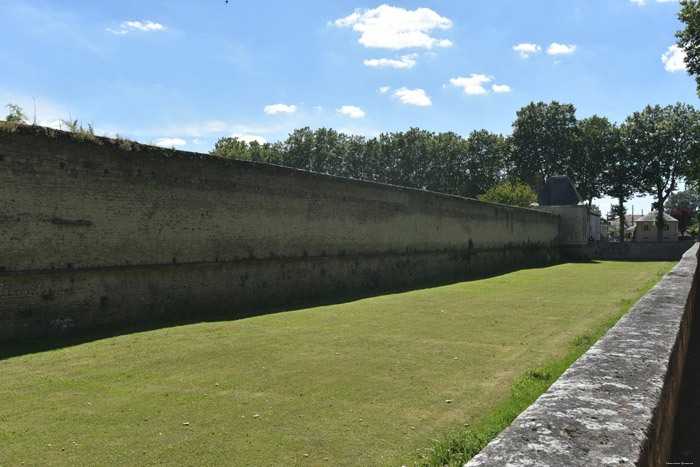 Stadsomwallling Noorden Richelieu / FRANKRIJK 