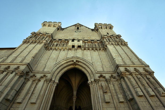 Sint-Martinuskerk Candes-Saint-Martin / FRANKRIJK 