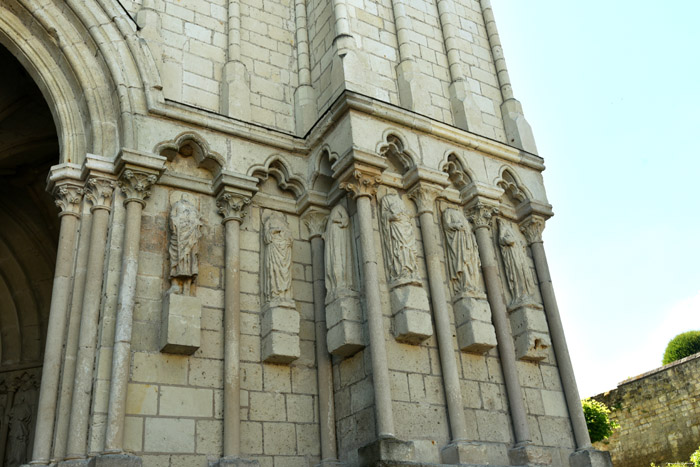 Sint-Martinuskerk Candes-Saint-Martin / FRANKRIJK 