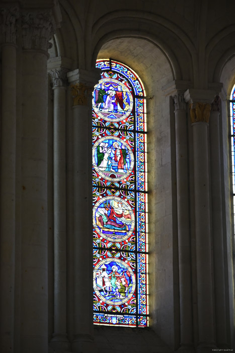 Sint-Martinuskerk Candes-Saint-Martin / FRANKRIJK 