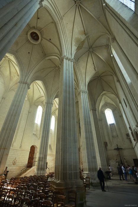 Sint-Martinuskerk Candes-Saint-Martin / FRANKRIJK 