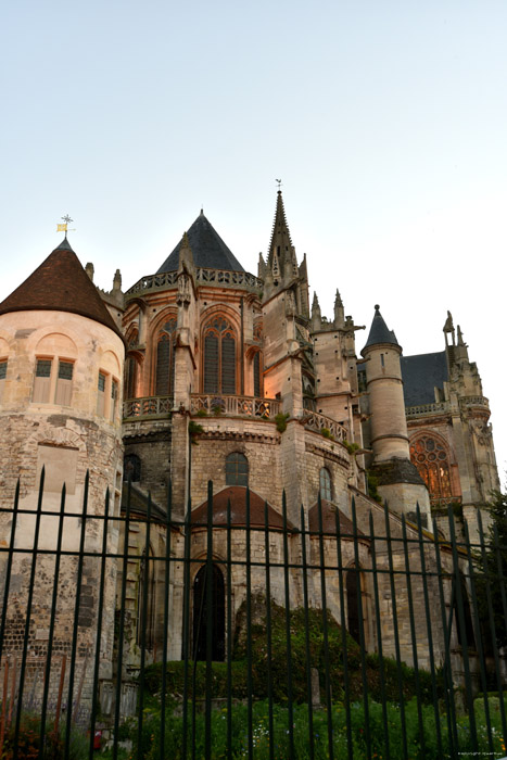 Onze-Lieve-Vrouwekathedraal Senlis / FRANKRIJK 