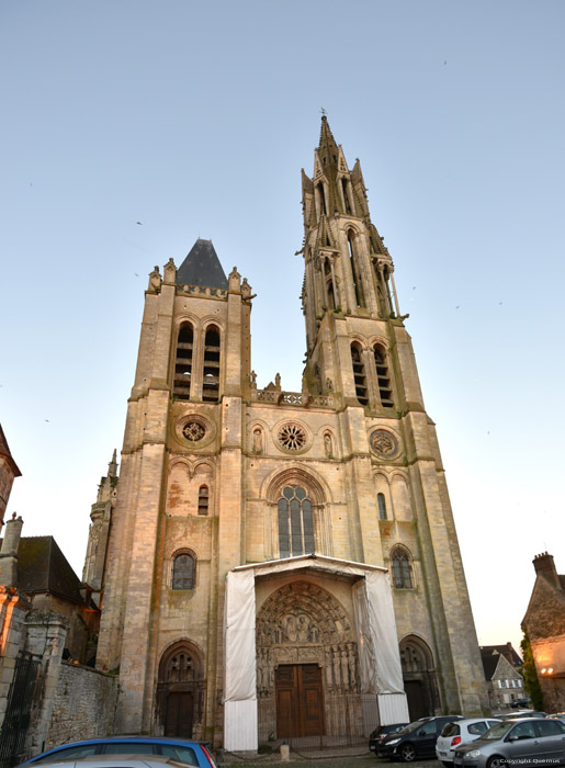 Onze-Lieve-Vrouwekathedraal Senlis / FRANKRIJK 