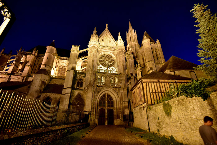 Onze-Lieve-Vrouwekathedraal Senlis / FRANKRIJK 