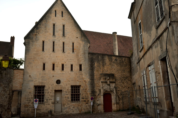 Gebouw Senlis / FRANKRIJK 