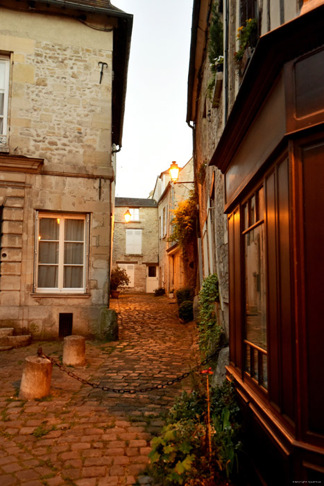 Straatzicht - Rue de la Tonnelerie Senlis / FRANKRIJK 