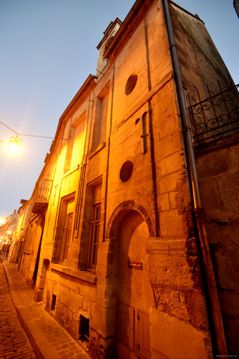 Building Senlis / FRANCE 