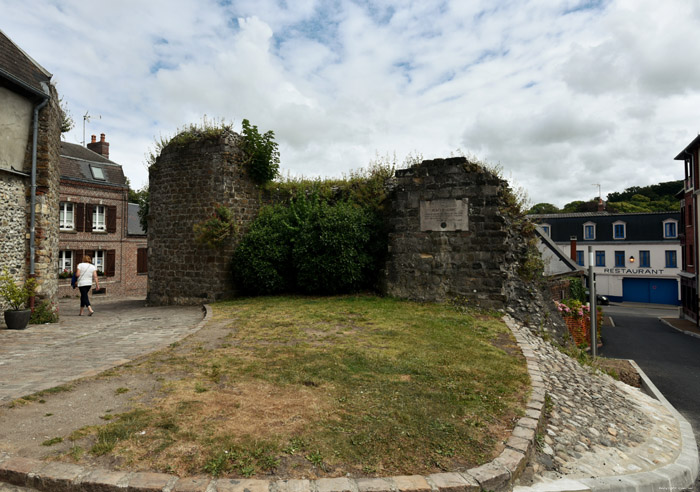 Ruins Saint-Valry-sur-Somme / FRANCE 