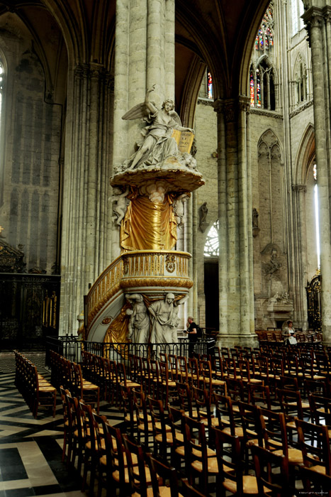 Onze-Lieve-Vrouwekathedraal AMIENS / FRANKRIJK 