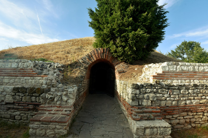 Tumulus Thracien Pomorie / Bulgarie 