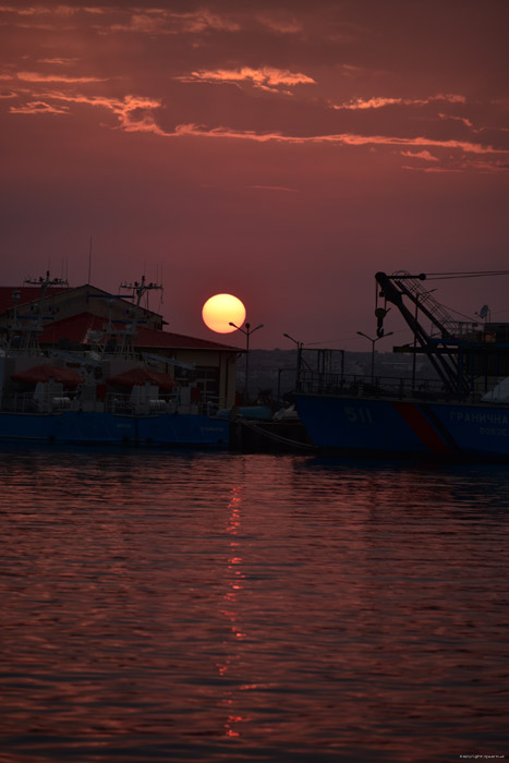 Coucher du Soleil Depuis Port Sozopol / Bulgarie 