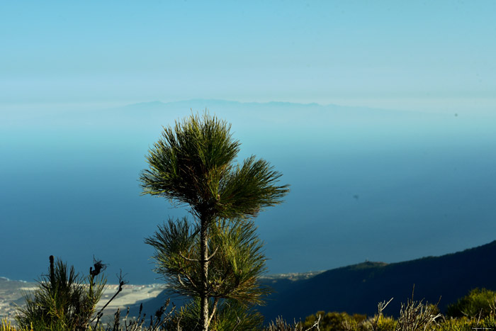 Distant View on Gran Canaria Las Canadas del Teide / Tenerife (Spain) 