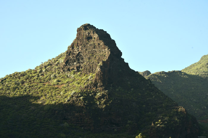 Vue sur Montagne (depuis Santiago del Teide) Valle de Arriba / Tenerife (Espagna) 