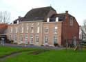 Kasteel-hoeve van Limont (Donceel) DONCEEL foto:  