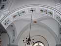 Saint-Nicholas RAEREN picture: The arches in the church are decorated with stuccowork.