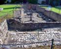 Kasteel van Jehay AMAY foto: Het kasteel lag bij de oude, Romeinse weg naar Tongeren, wat de Romeinse opgravingen verklaart. 