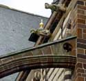 Onze-Lieve-Vrouwekerk AARSCHOT / BELGIË: Detail zijgevel