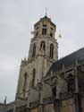 Sint-Gummaruskerk LIER foto: Toren uit zuidoosten
