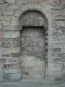 Sint-Sulpice (in Neerheylissem) HELECINE / BELGIË: Detail deurtje met rondboog