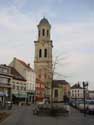 Sint-Laurentiuskerk LOKEREN foto: Vooraanzicht toren