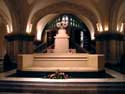 Onze-Lieve-Vrouwkerk LAKEN / BRUSSEL foto: Graf van Koning Lepold I en koningin Marie-Louise