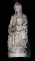 Onze-Lieve-Vrouwekerk BRUGGE / BELGIË: Onze-Lieve-Vrouwebeeld met Kind Jezus door Michelangelo