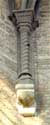 Jeruzalemkerk BRUGGE / BELGIË: Zuil met schroefmotief