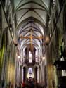 Sint-Martinus Basiliek HALLE / BELGI: 