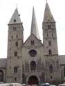 Sint-Jacobskerk GENT / BELGI: Westgevel met twee westertorens.