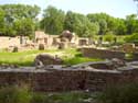 ter Duinenabdijruïne KOKSIJDE foto: De opgegraven ruïnes van deze grootse Cisterciënzerabdij