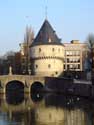 Pont et tours Broel KORTRIJK à COURTRAI / BELGIQUE: 