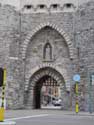 Brusselpoort MECHELEN foto: De spitsbogen van de poort doen denken aan de Scheldegotiek.