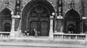 Sint-Petrus-en-Pauluskerk OOSTENDE / BELGIË: Voor deze foto van het portaal uit 1938 danken we Pim Vermeulen.