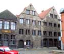 Vieilles maisons romanes prs de l'glise Saint-Brice TOURNAI photo: 