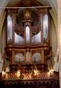 Onze-Lieve-Vrouwekerk SINT-TRUIDEN / BELGIË: Orgel uit 1717 door Carl Dillens op doksaal met neogotische balustrade