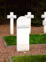 Polish Military cemetery LOMMEL picture: Juliusz Rosen's grave who was Jude: no cross