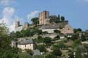 Vue sur chteau Turenne  TURENNE / FRANCE: 