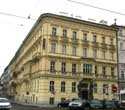 Large corner building Pragues in PRAGUES / Czech Republic: 