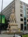 Fontaine de Saint Laurent et Saint Mary Magdalene LONDRES / Angleterre: 