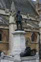 Standbeeld Oliver Cromwell LONDEN / Engeland: 