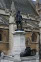 Statue Oliver Cromwell LONDON / United Kingdom: 