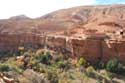 Valle avec Maisons de Grottes Tajegujite / Maroc: 