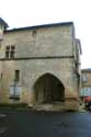 Gebouw Saint-Macaire / FRANKRIJK: 